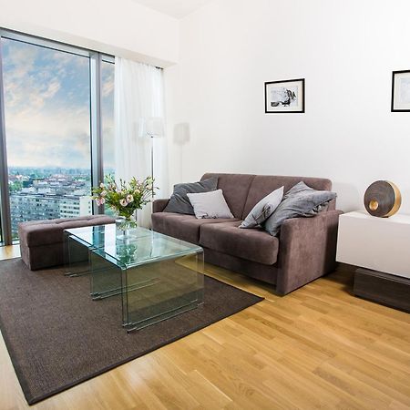 Apartamenty Sky Tower วรอตซวาฟ ภายนอก รูปภาพ