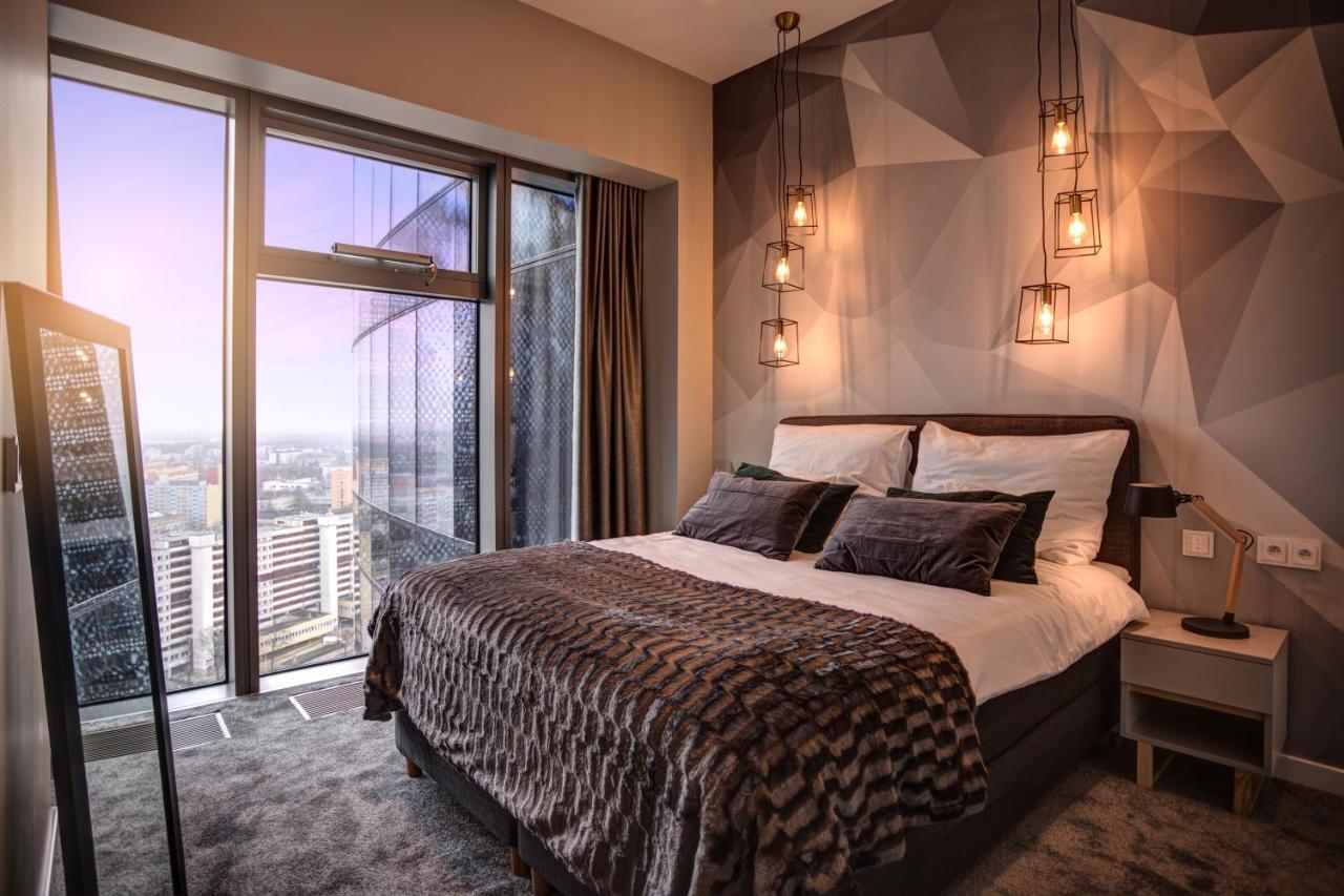 Apartamenty Sky Tower วรอตซวาฟ ภายนอก รูปภาพ