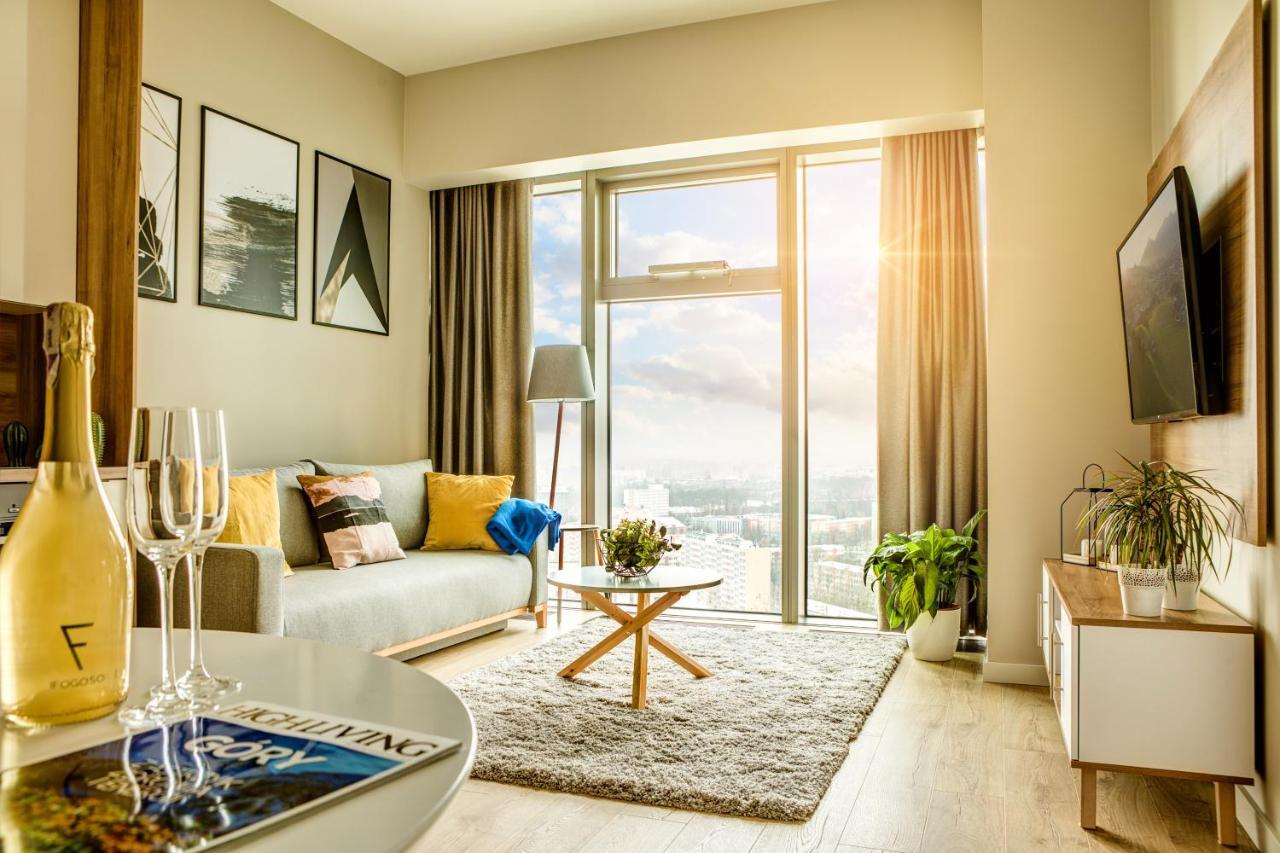 Apartamenty Sky Tower วรอตซวาฟ ภายนอก รูปภาพ