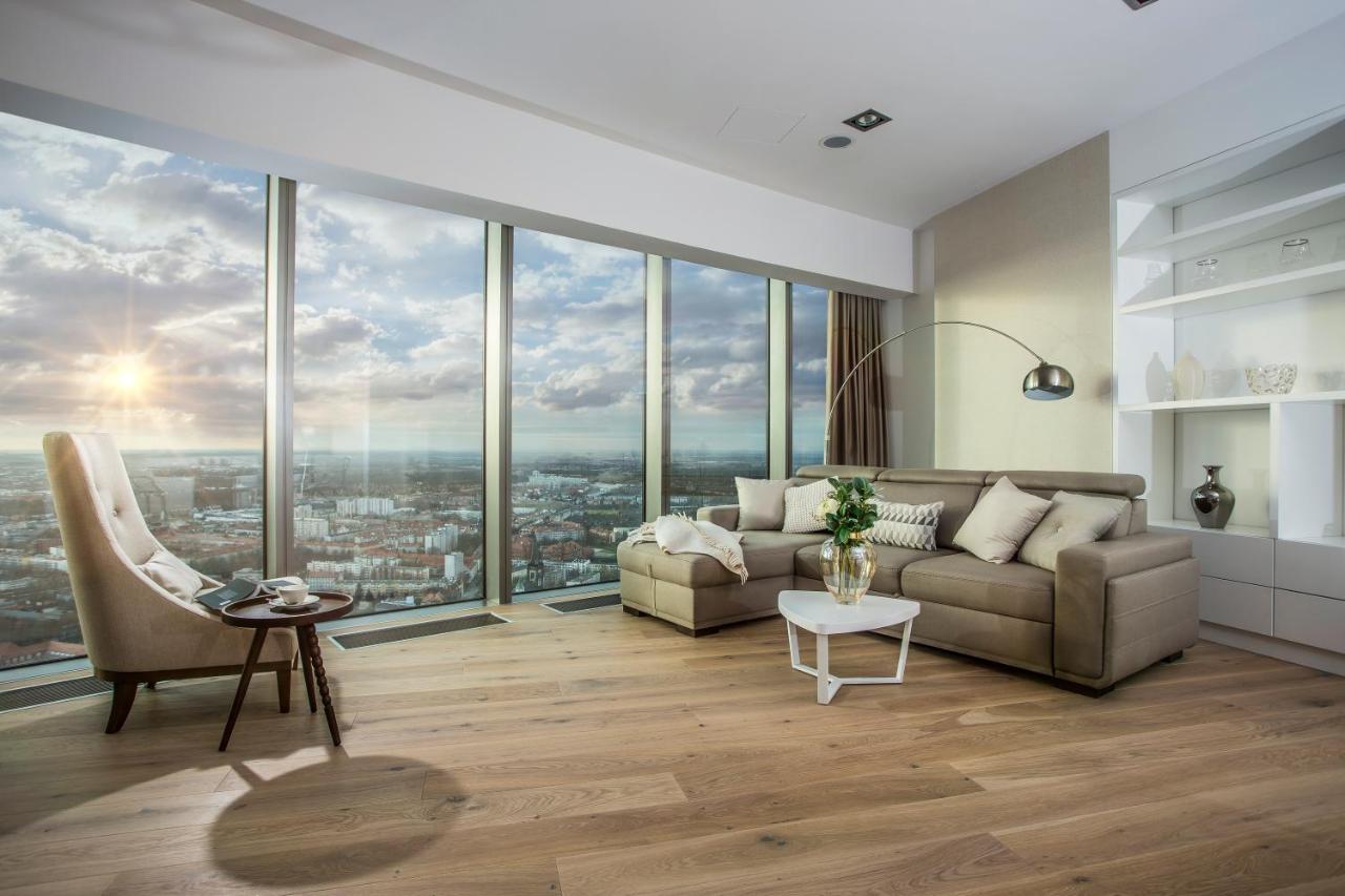 Apartamenty Sky Tower วรอตซวาฟ ภายนอก รูปภาพ