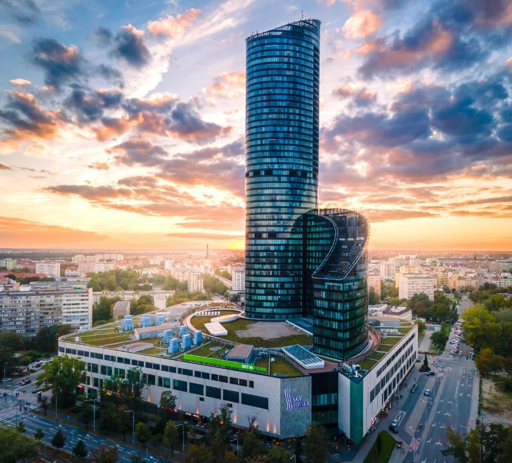 Apartamenty Sky Tower วรอตซวาฟ ภายนอก รูปภาพ