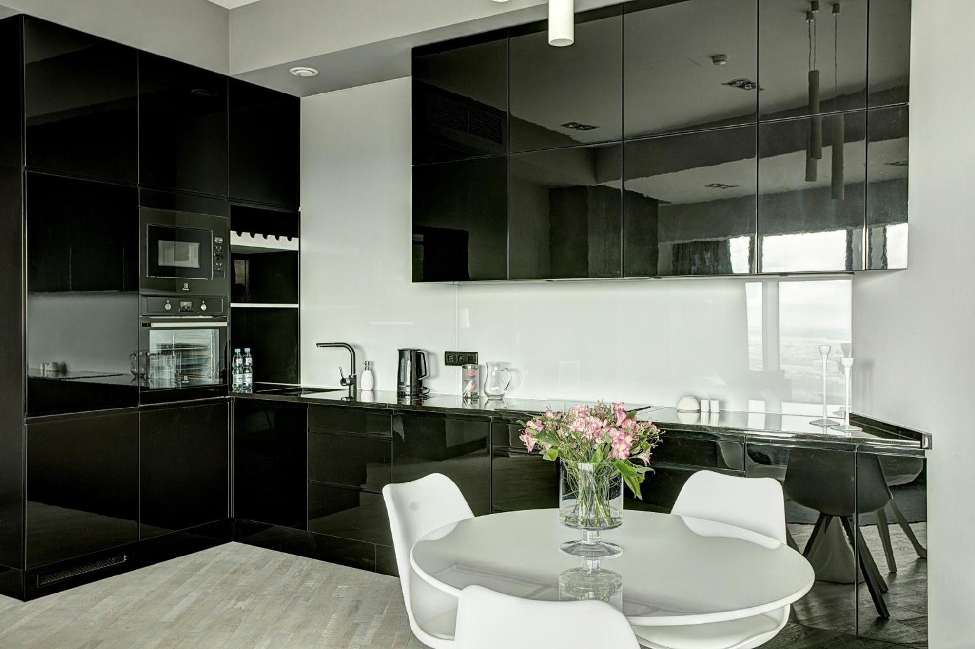 Apartamenty Sky Tower วรอตซวาฟ ภายนอก รูปภาพ
